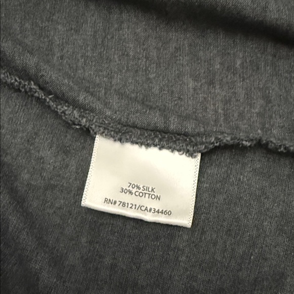 Eileen Fisher Gray Silk Cotton Blend 3/4 Sleeve Scoop Neck Top Size Small - Picture 6 of 14